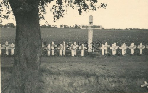 Gräber der Wehrmacht 52 gef. Soldaten Kämpfe Tuchel - Jezewo Polen 1939 # B.jpg