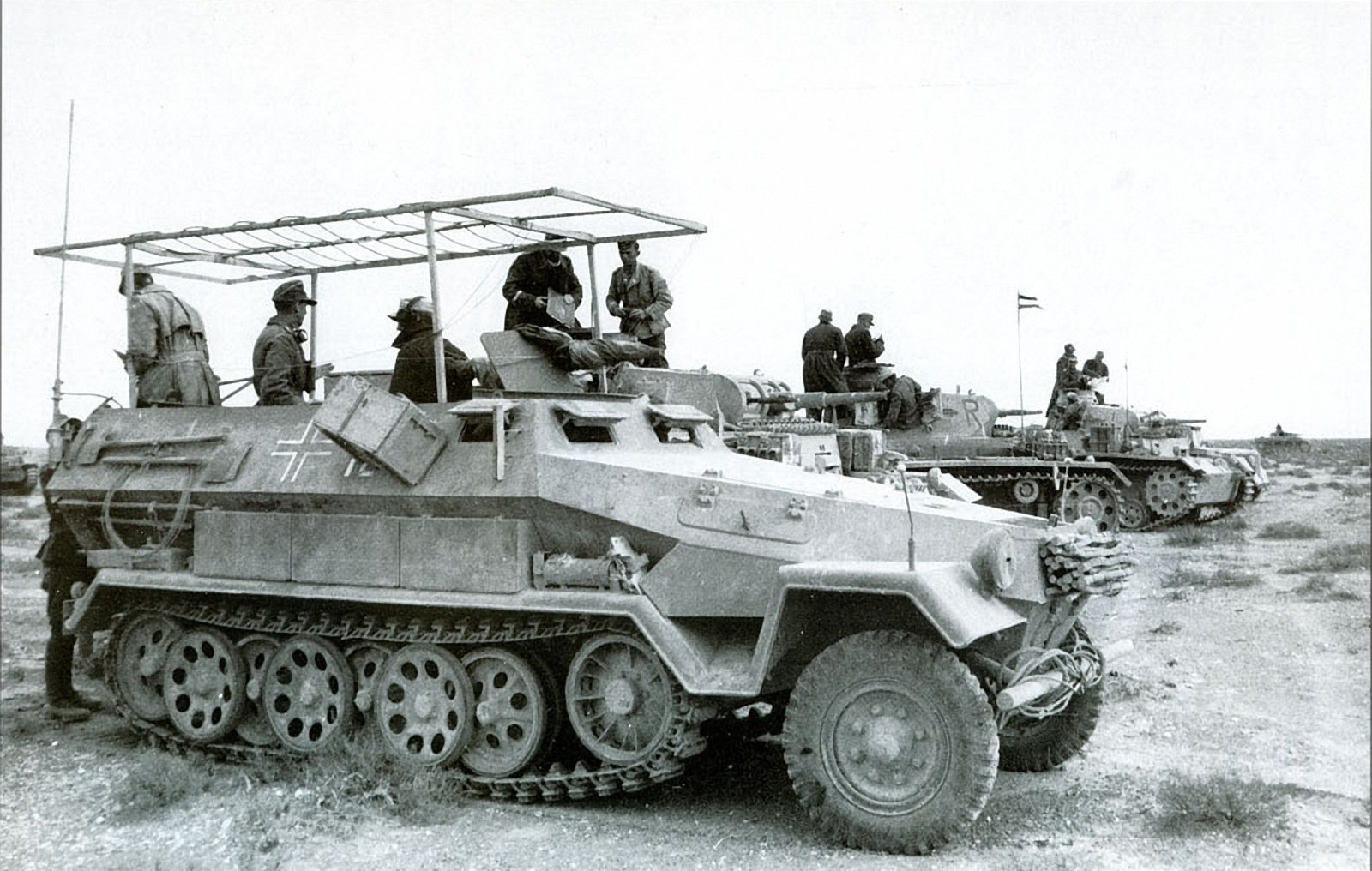 Sd kfz 251 двигатель