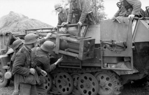 SdKfz 251-1 WR 31.jpg