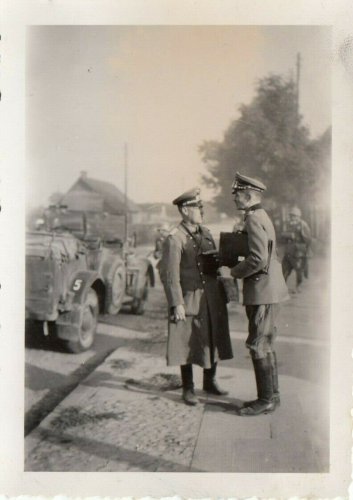 Vor Lublin 1939 Polen General Faber du Vour im Divisionsstab.jpg