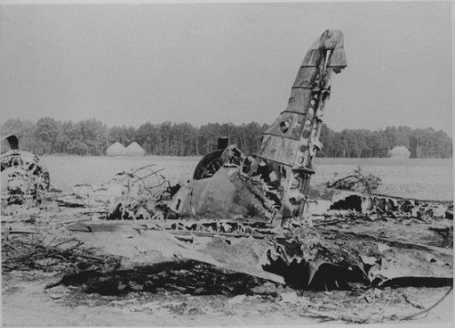Polish bomber destroyed by German airforce near Piatek.jpg