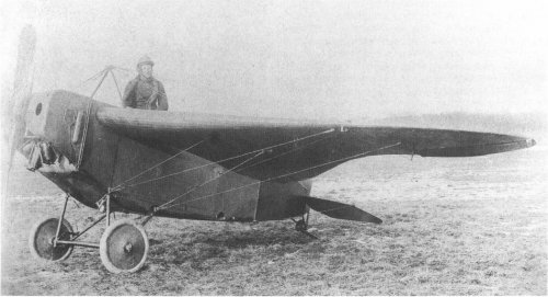 aeg_e-2_wagner_eule-circa-1915.jpg