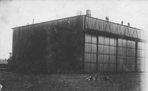 Hangar Porubanek Wilno.jpg