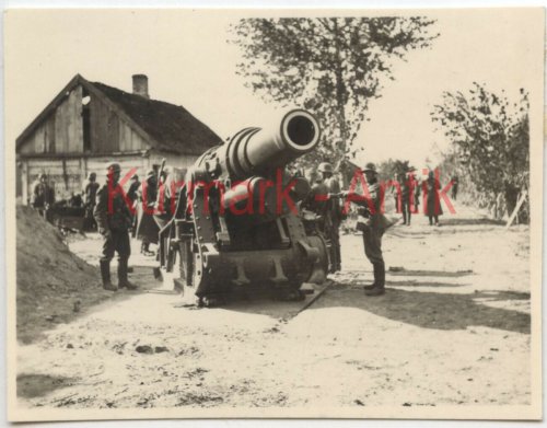 Wehrmacht Artillerie Abt.641 Polen Warschau Beute Skoda Mörser Kanone_1.jpg