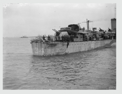 ORP Błyskawica (Lightning) showing damage after the collision with HMS Musketeer in Scapa Flow, late February 1944..png