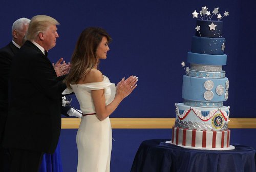 cake-trump.thumb.jpg.20f993f472689236248f1407975887f1.jpg