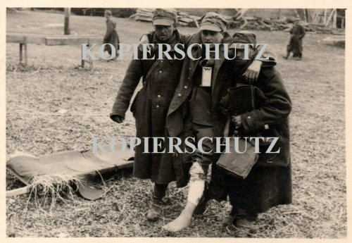 Polen 1939 Podlodów b. Deblin Lublin Lazarett Polnische Soldaten verletzt.jpg