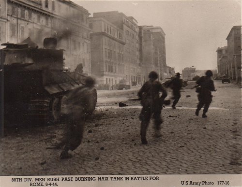88th DIVISION KO German TIGER I TANK in ROME ITALY 1944.jpg