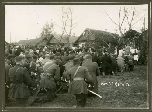 Msza polowa 86 Pułku Piechoty, Mołodeczno, Kresy, 1928.jpg