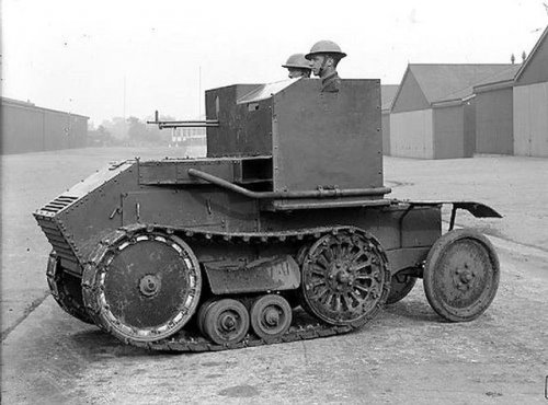 1724135562_Morris-Marteltankette.thumb.jpg.288a98b869852f1e0c92a66f3f3770f3.jpg