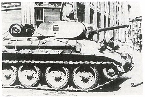 tank6 kazimierzowska.JPG