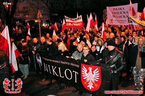 marsz-niepodleglosci-warszawa-11-11-11-36-niklot.jpg