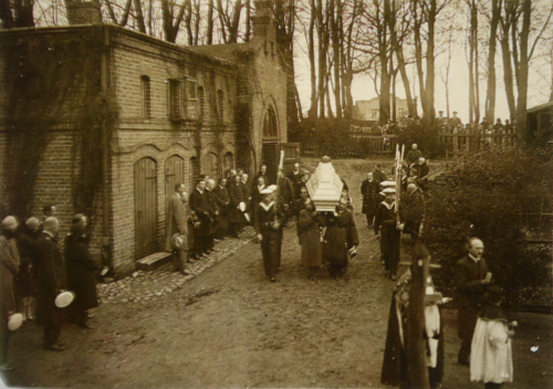 pogrzeb kpt.pil. Jana Malickiego 1927 r..png