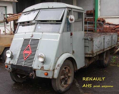 renault ahs 1942.jpg