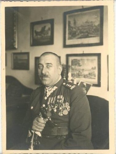 gen piaswcki.jpg