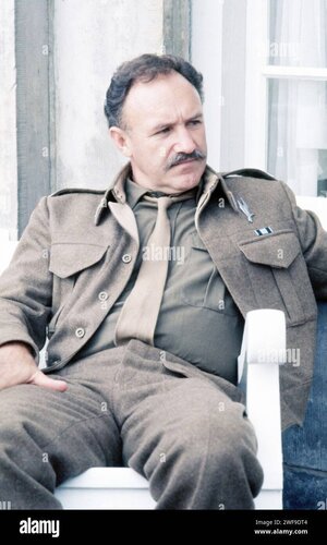 gene-hackman-sul-set-del-film-a-bridge-too-far-1977-foto-oscar-abolafia-everett-collection-genehackman003-2wf9dt4.jpg