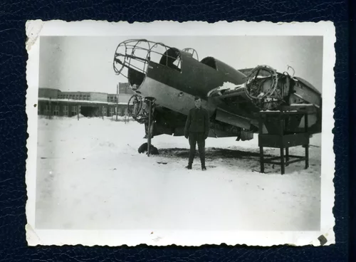 zerstörtes polnisches Beute Bomber Flugzeug PZL 37 Łoś - Polen 1939.webp