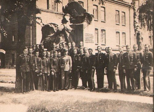 komarow17.jpg