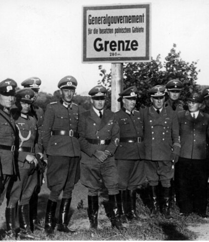 tabl na granicy niemiec sowieck lipiec 40r.jpg