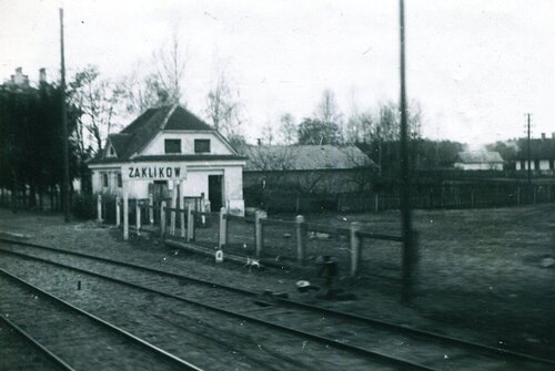 tabl okup.jpg