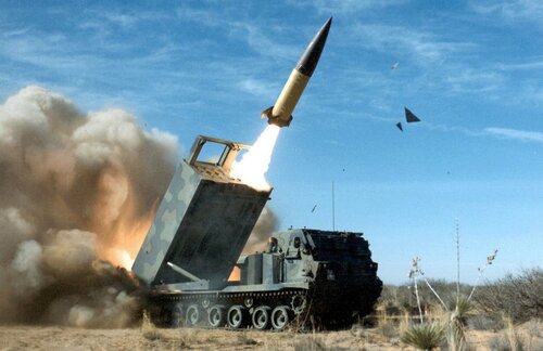 z30916144IHG,MGM-140-ATACMS--Army-Tactical-Missile-System--prod.jpg