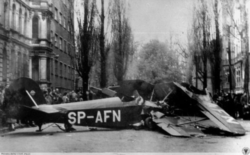 Katastrofa_samolotu_He_72_1956_Swidnica_5462126.jpg