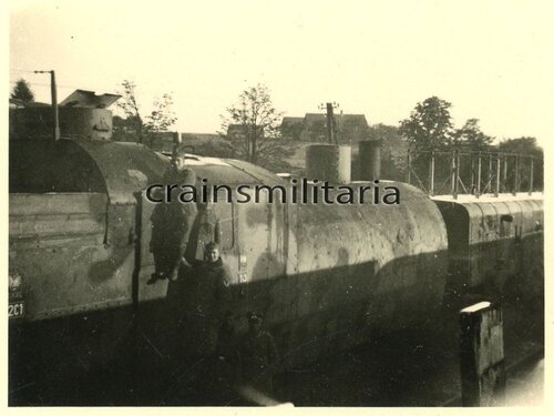 Orig. Foto Soldaten mit polnische Beute Panzerzug Dampflok Lokomotive Polen 1939.jpg